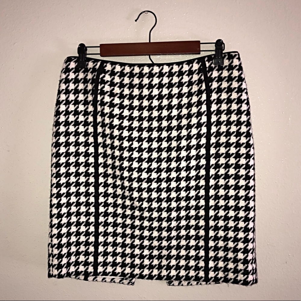 Retro Black & White Midi Skirt